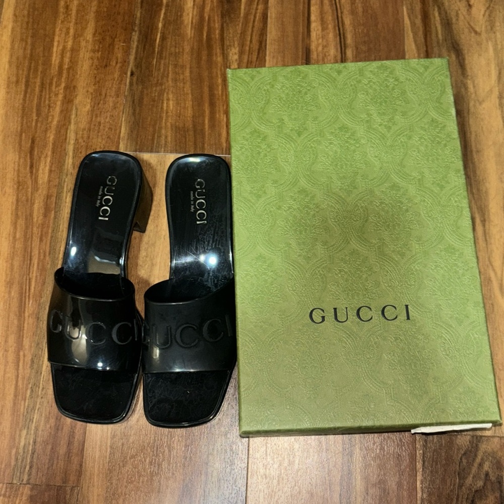 Gucci Black Sandals
